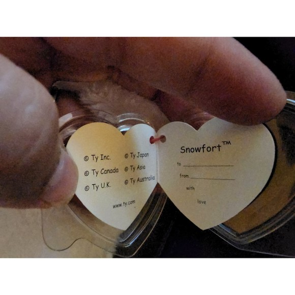 Ty Classic Snowfort the Polar Bear - 2005 - Picture 4 of 4